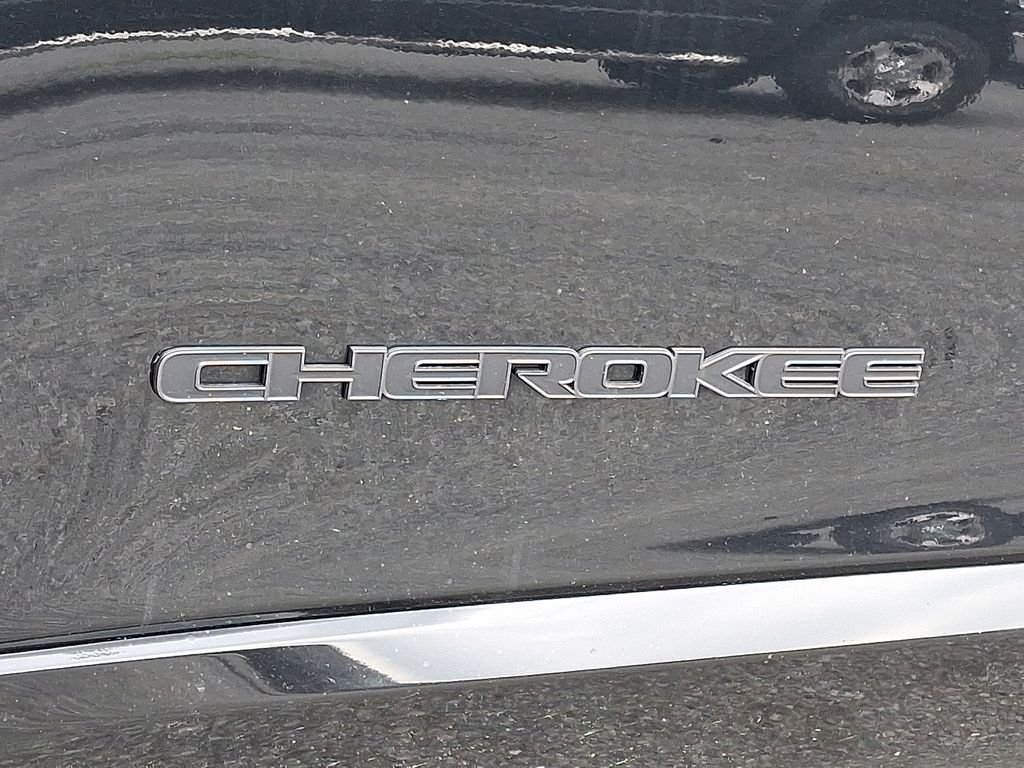 Used 2019 Jeep Cherokee High Altitude AWD/4WD image 10
