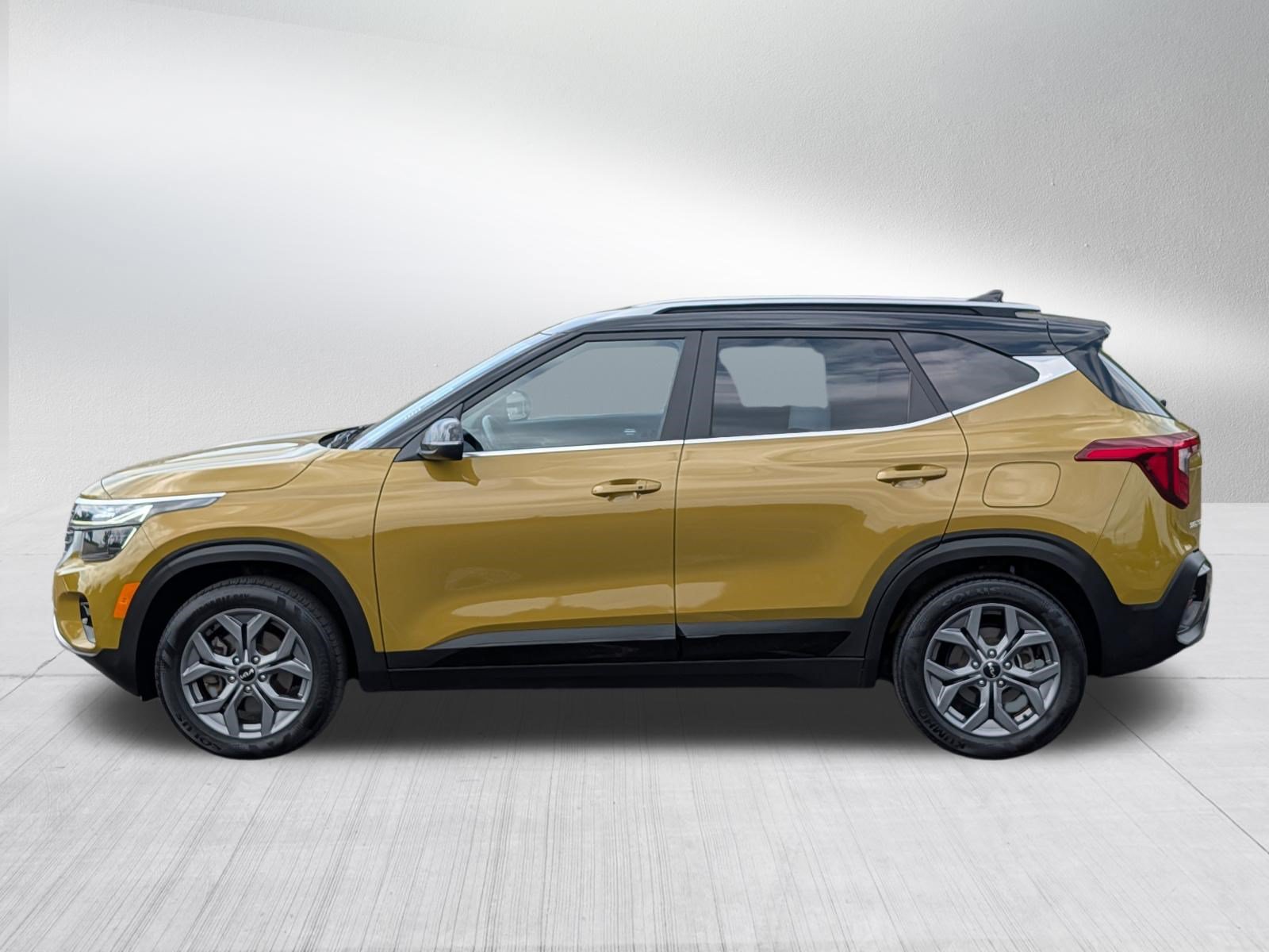 Certified 2024 Kia Seltos S AWD/4WD image 4