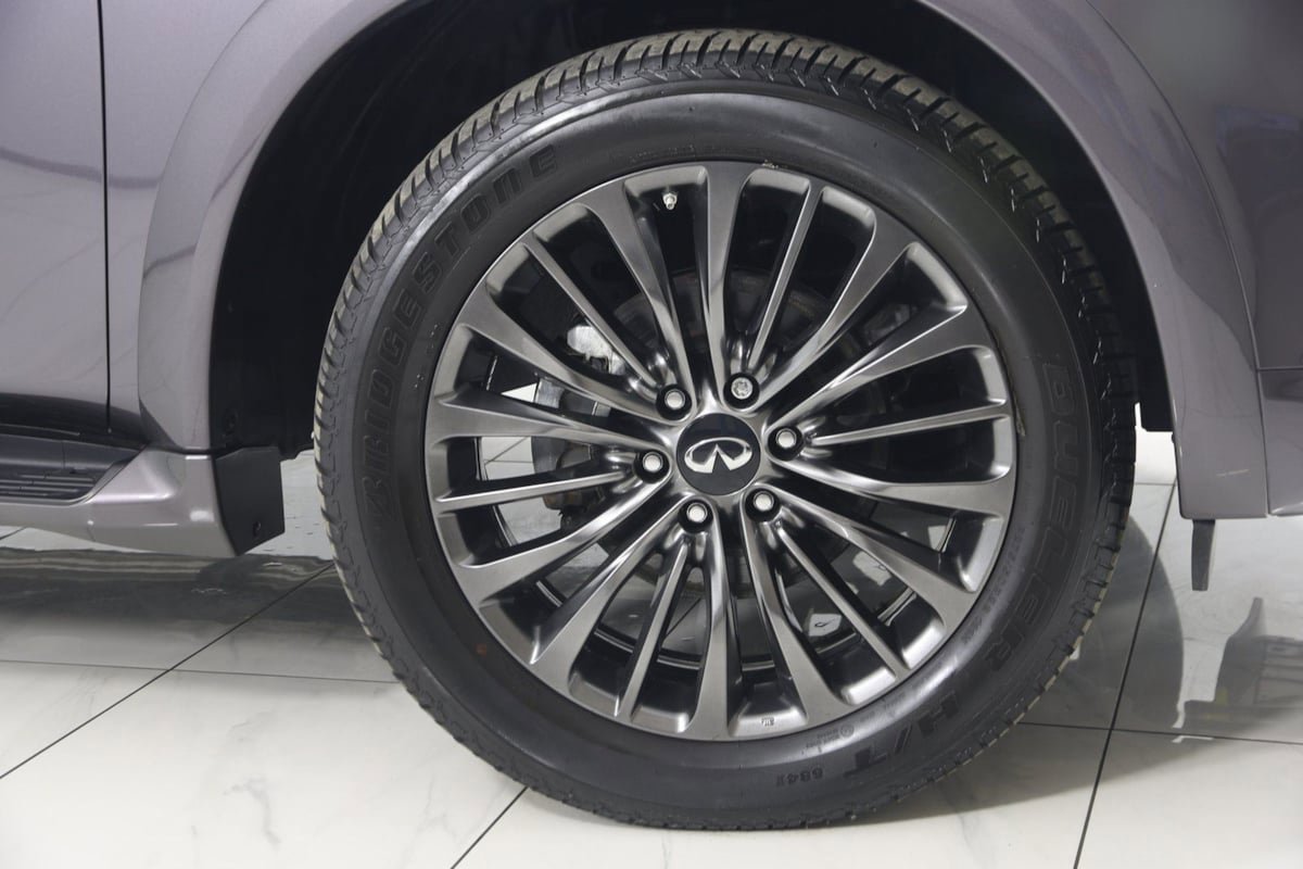 Used 2023 INFINITI QX80 Premium Select w/ All-Season Package image 16