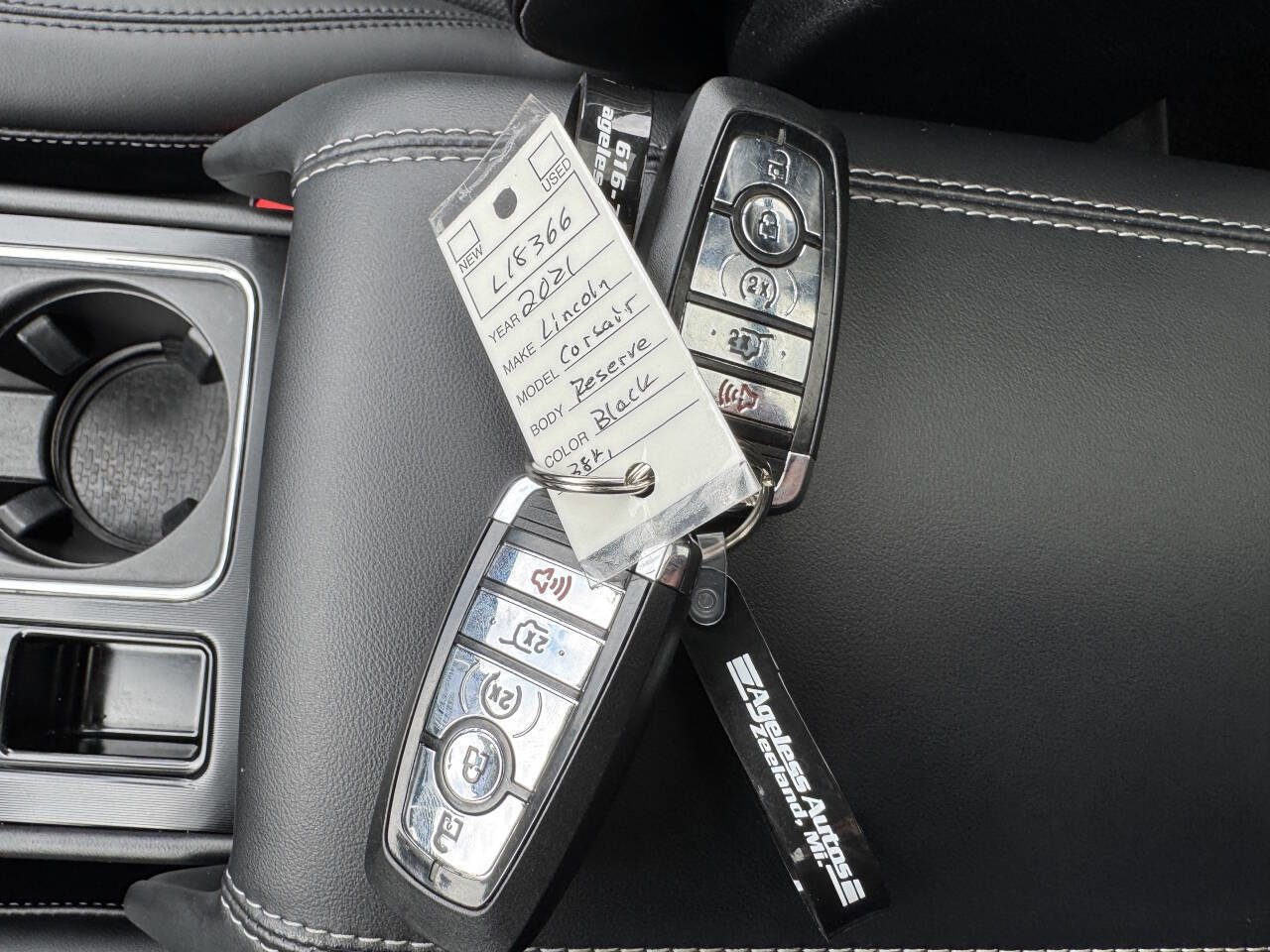 Used 2021 Lincoln Corsair Reserve w/ Equipment Group 201A image 20