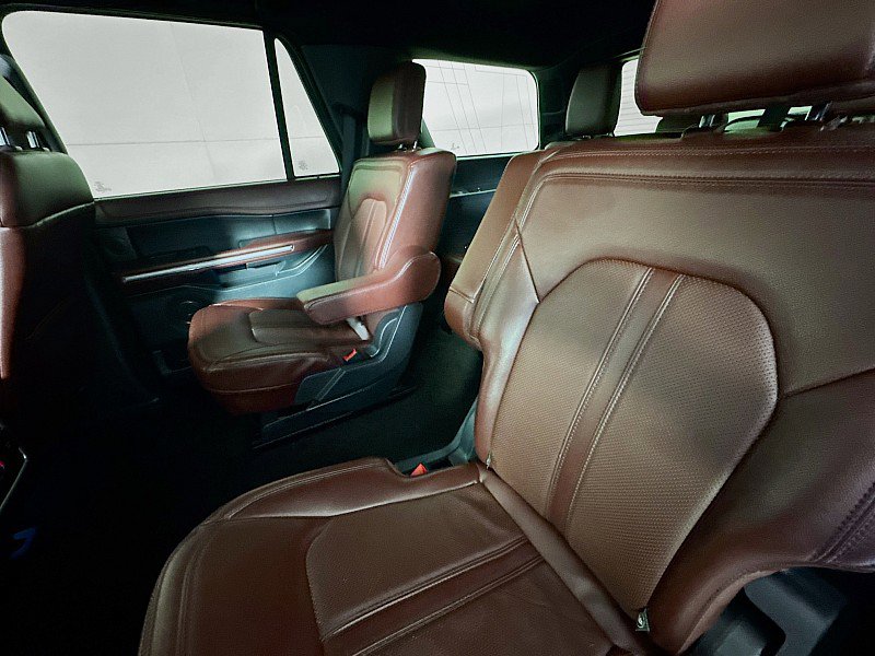 Used 2023 Ford Expedition Limited image 24