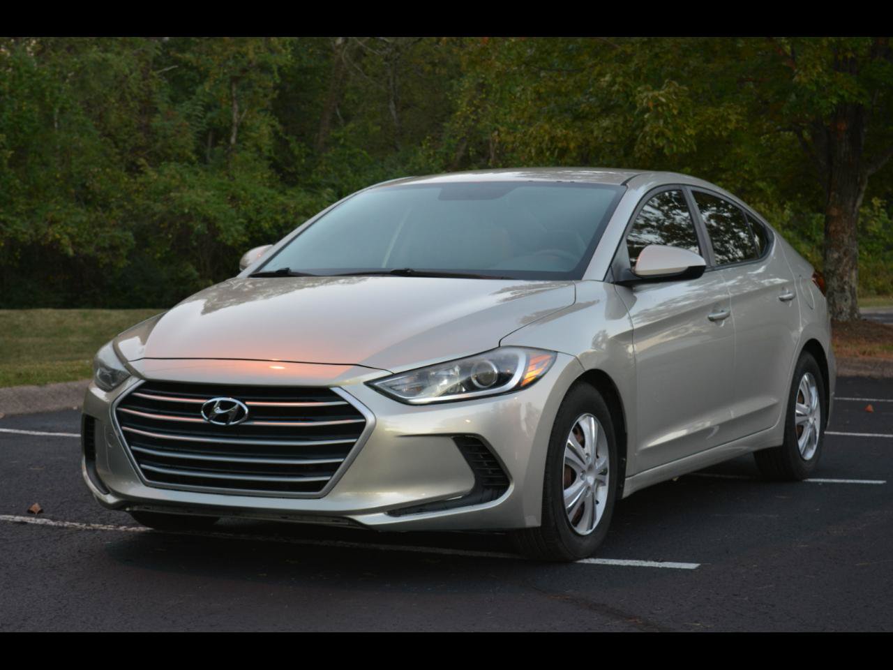 Used 2017 Hyundai Elantra SE