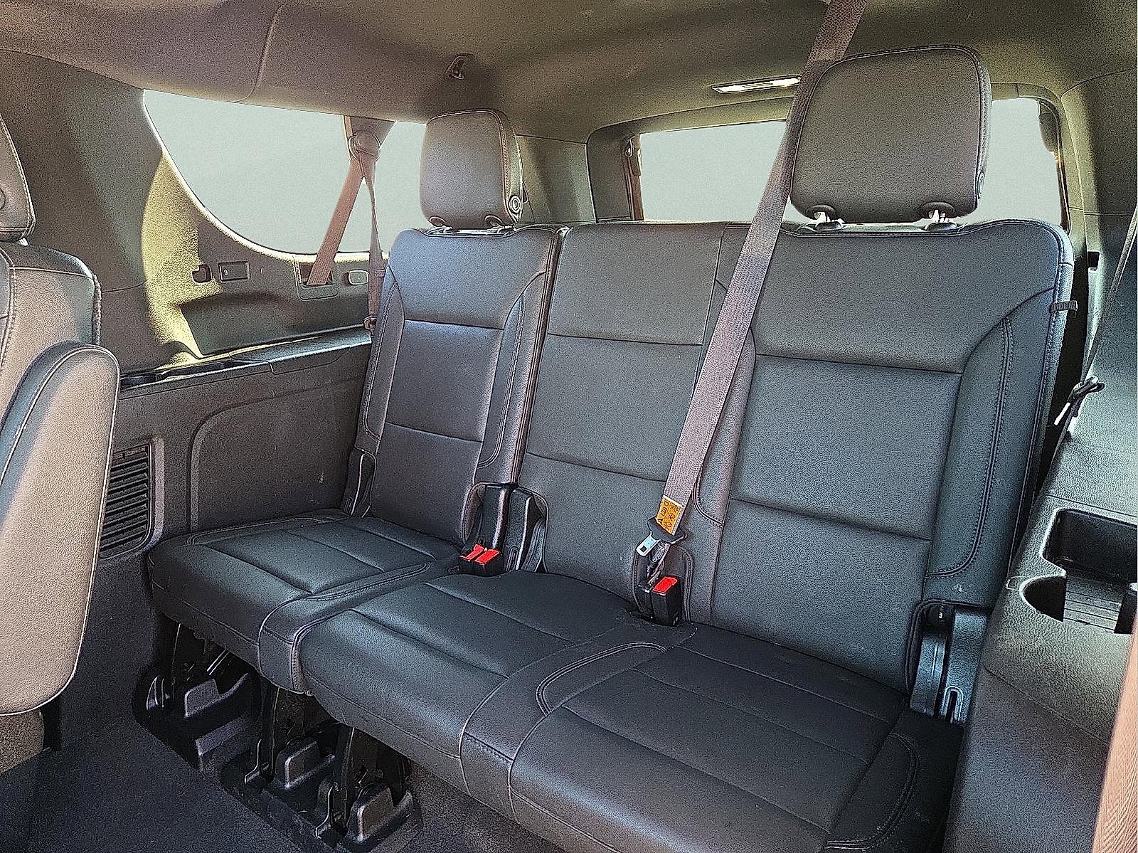 Used 2021 Chevrolet Suburban LT w/ LT Signature Package image 10