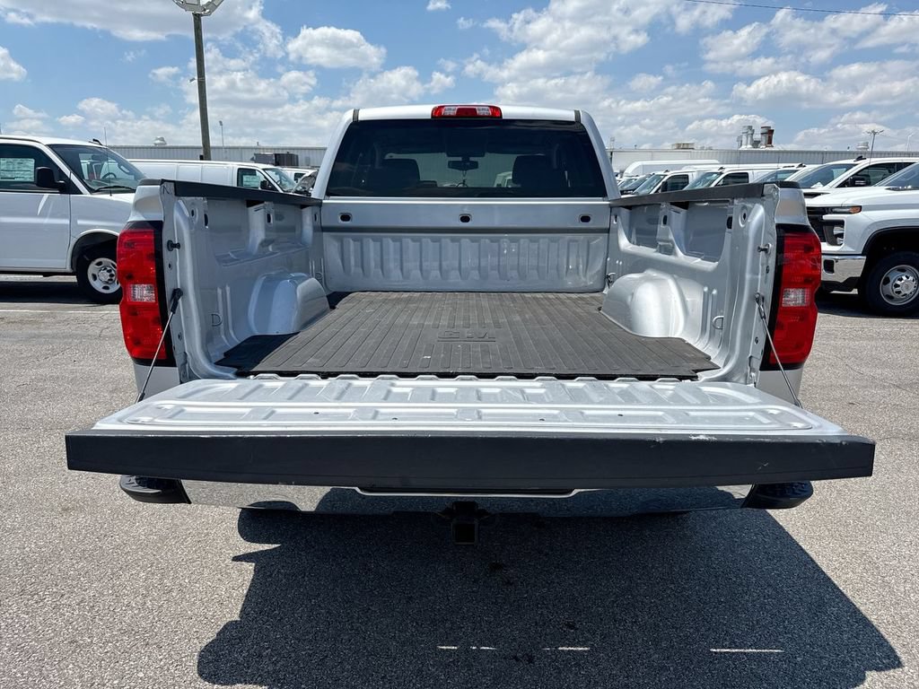 Used 2018 Chevrolet Silverado 1500 LT AWD/4WD image 24