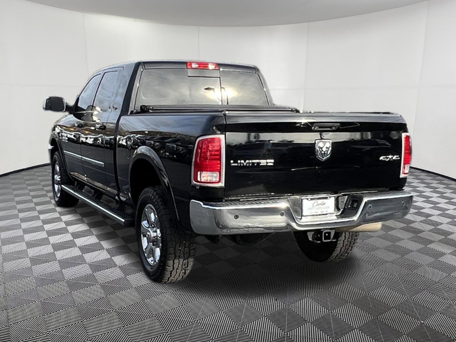 Used 2014 RAM 3500 Laramie Longhorn image 4