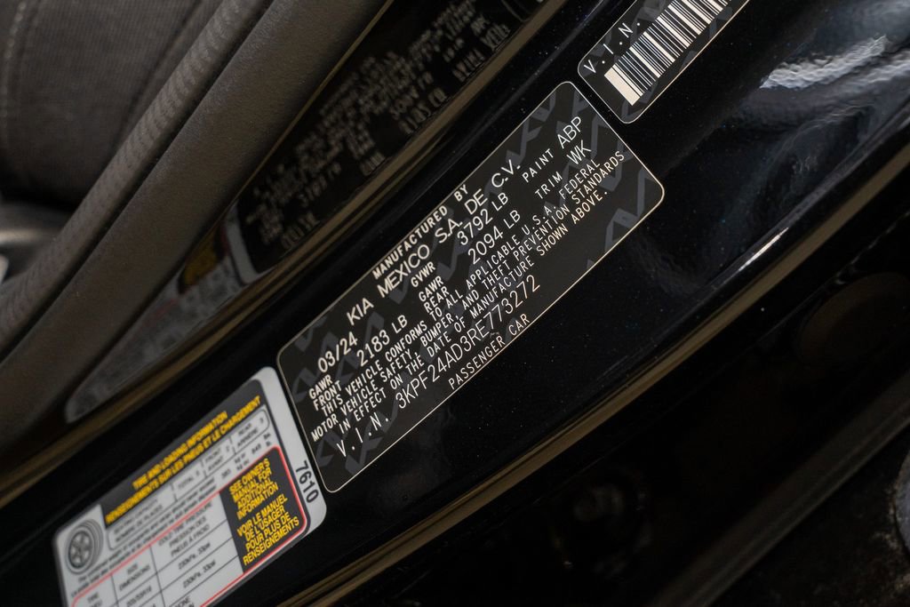 Used 2024 Kia Forte LXS image 18