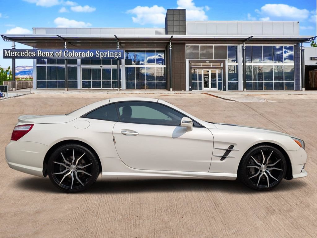 Used 2013 Mercedes-Benz SL 550 image 4