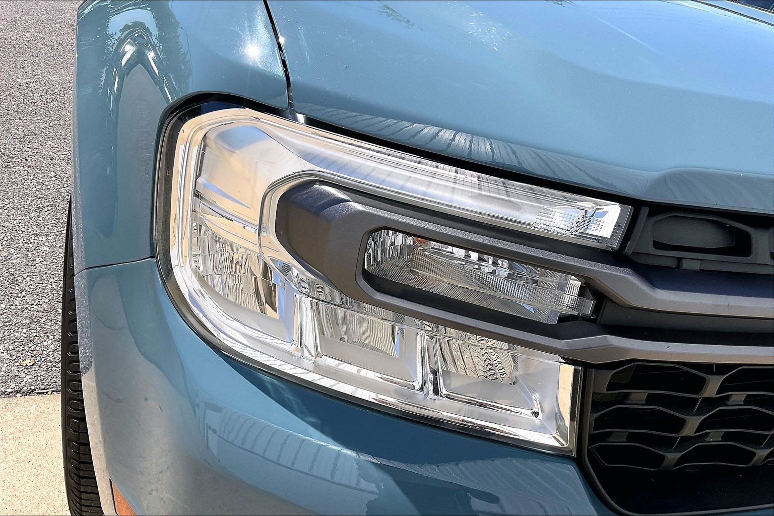 Used 2022 Ford Maverick XLT FWD image 32