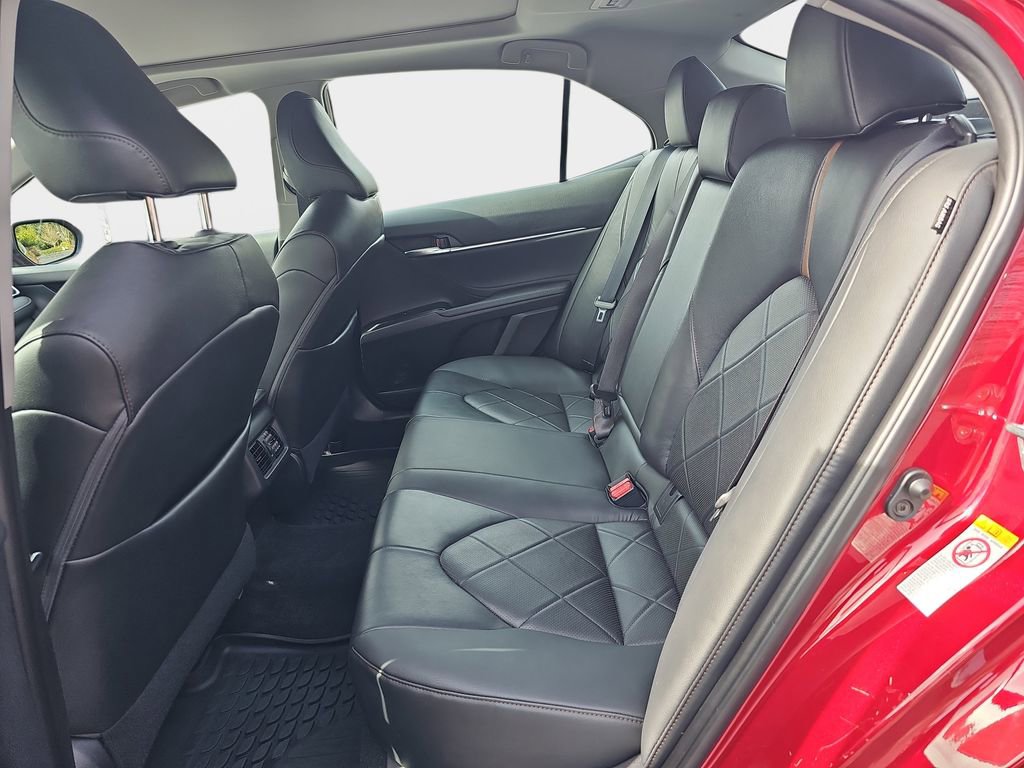 Used 2018 Toyota Camry XLE w/ Audio Package image 17