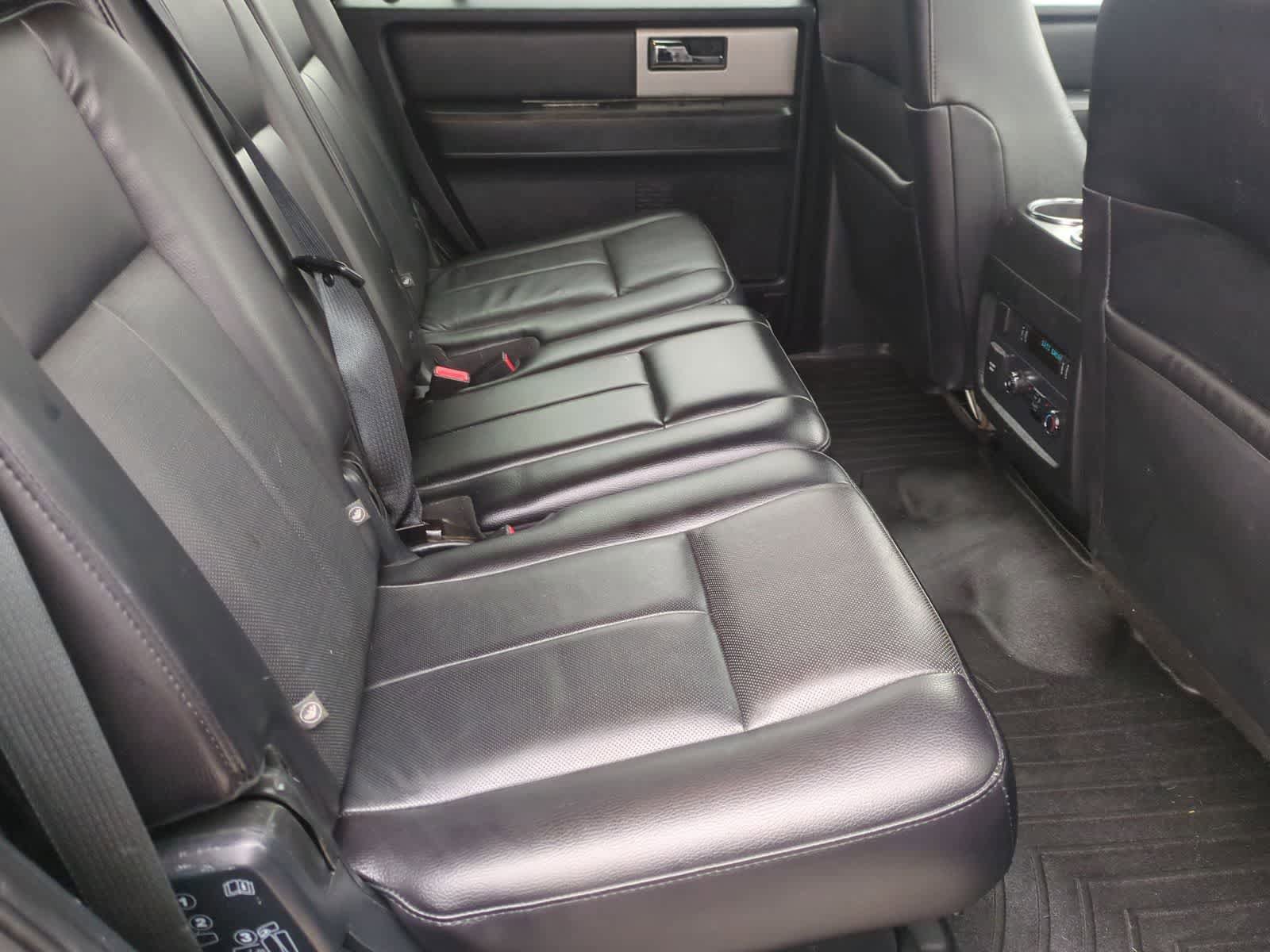 Used 2015 Ford Expedition Limited w/ Equipment Group 301A AWD/4WD image 21