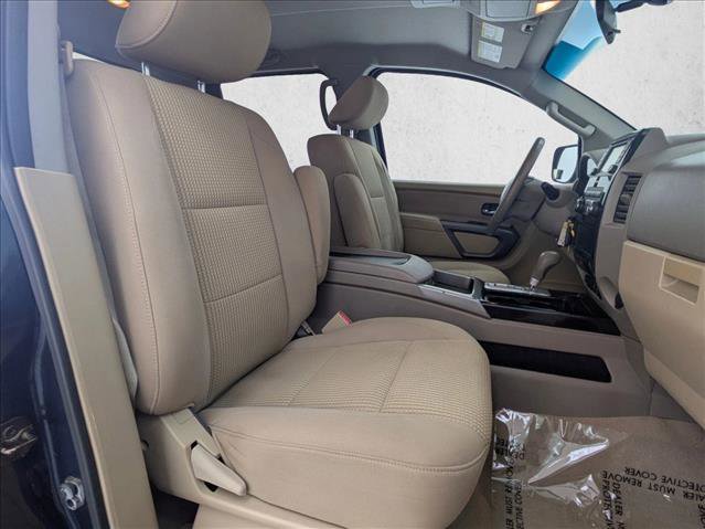 Used 2015 Nissan Titan SV w/ SV Value Truck Package RWD image 21