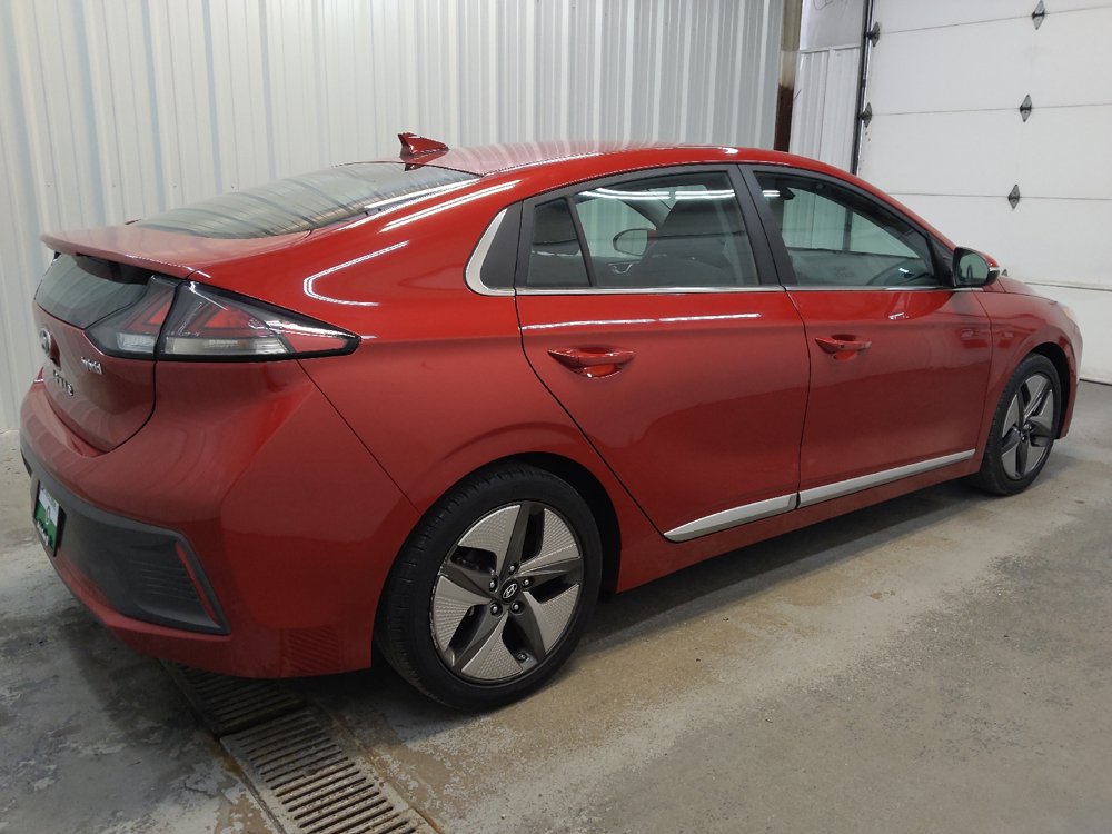 Used 2021 Hyundai Ioniq SEL FWD image 10