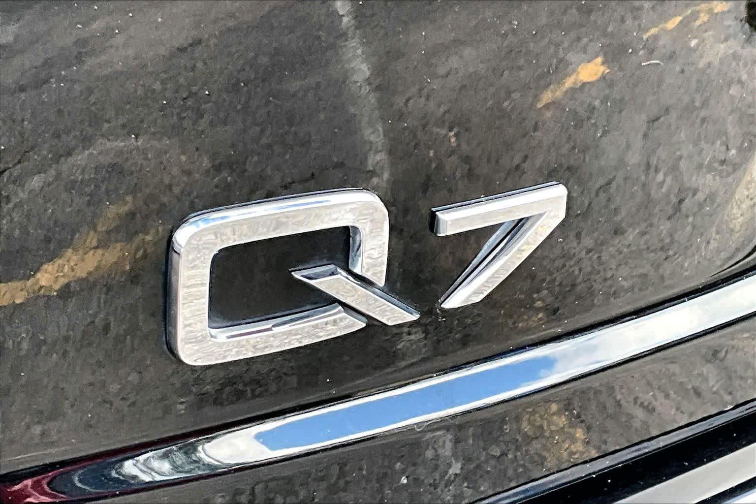 Used 2018 Audi Q7 3.0T Premium AWD/4WD image 10