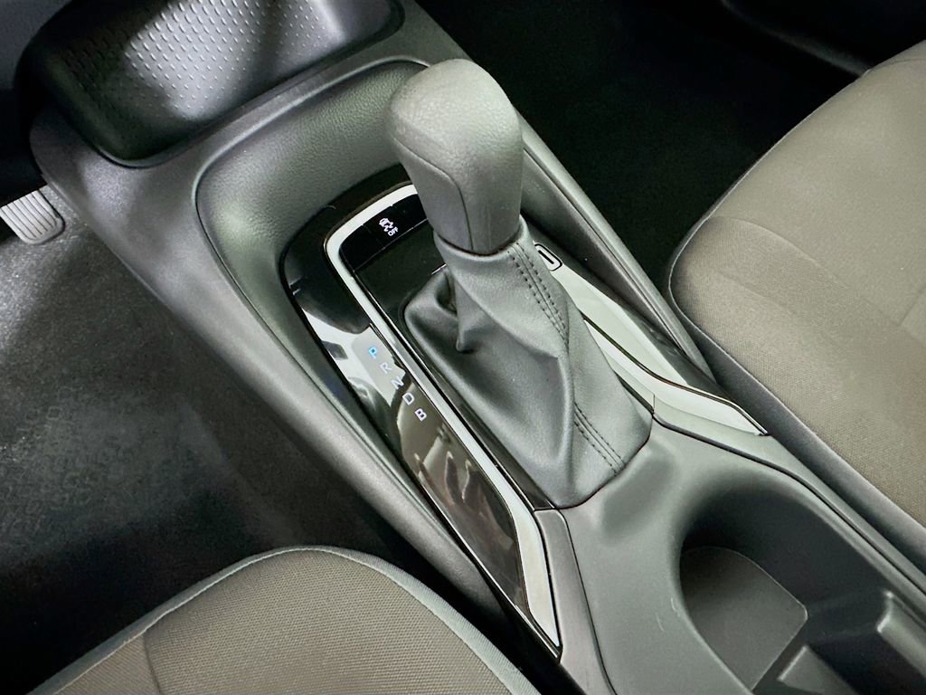 Certified 2025 Toyota Corolla LE FWD image 16