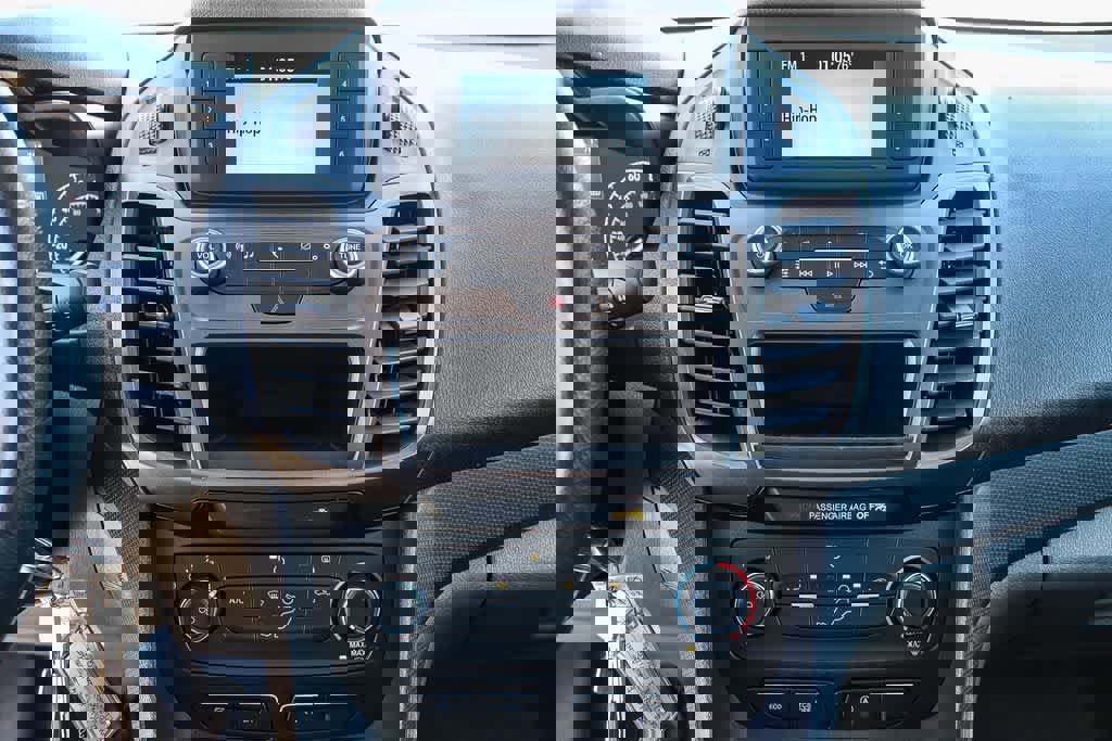 Used 2023 Ford Transit Connect XL image 13