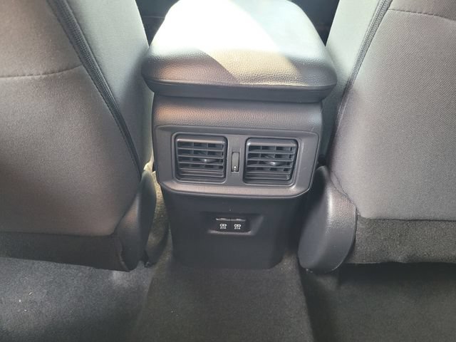 Used 2021 Toyota RAV4 XLE w/ XLE Grade Weather Package FWD image 17