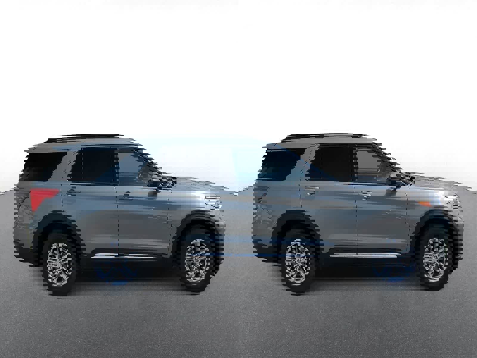 Used 2020 Ford Explorer XLT w/ Equipment Group 202A image 9