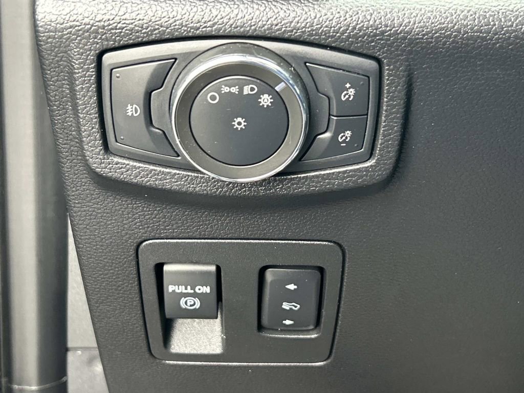 Used 2021 Ford Expedition Max Limited image 37