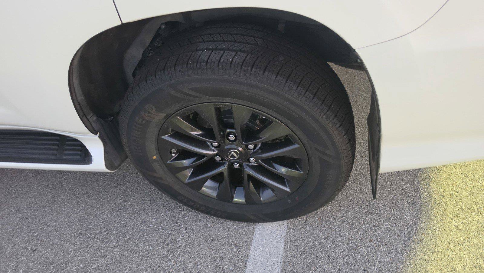 Used 2020 Lexus GX 460 Premium w/ Premium Package AWD/4WD image 34