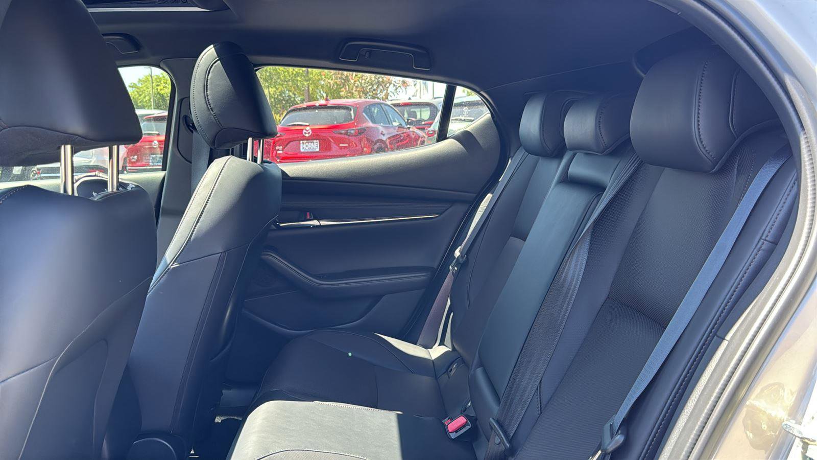 New 2026 MAZDA MAZDA3 2.5 S Hatchback w/ Premium Pkg FWD image 25