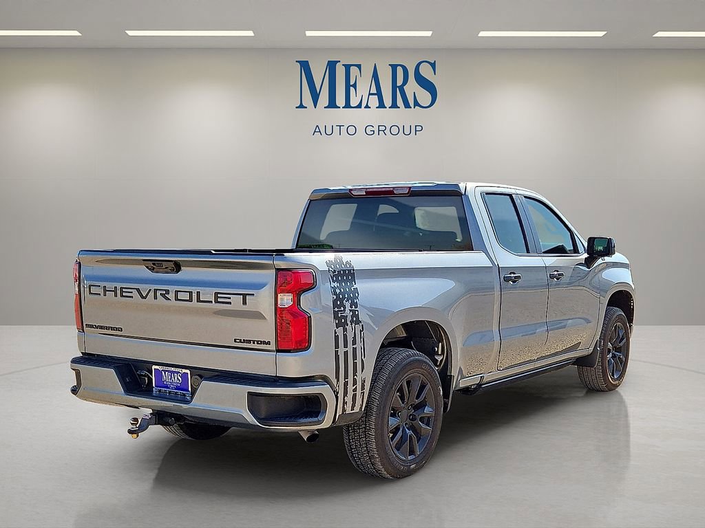 Used 2025 Chevrolet Silverado 1500 Custom image 5