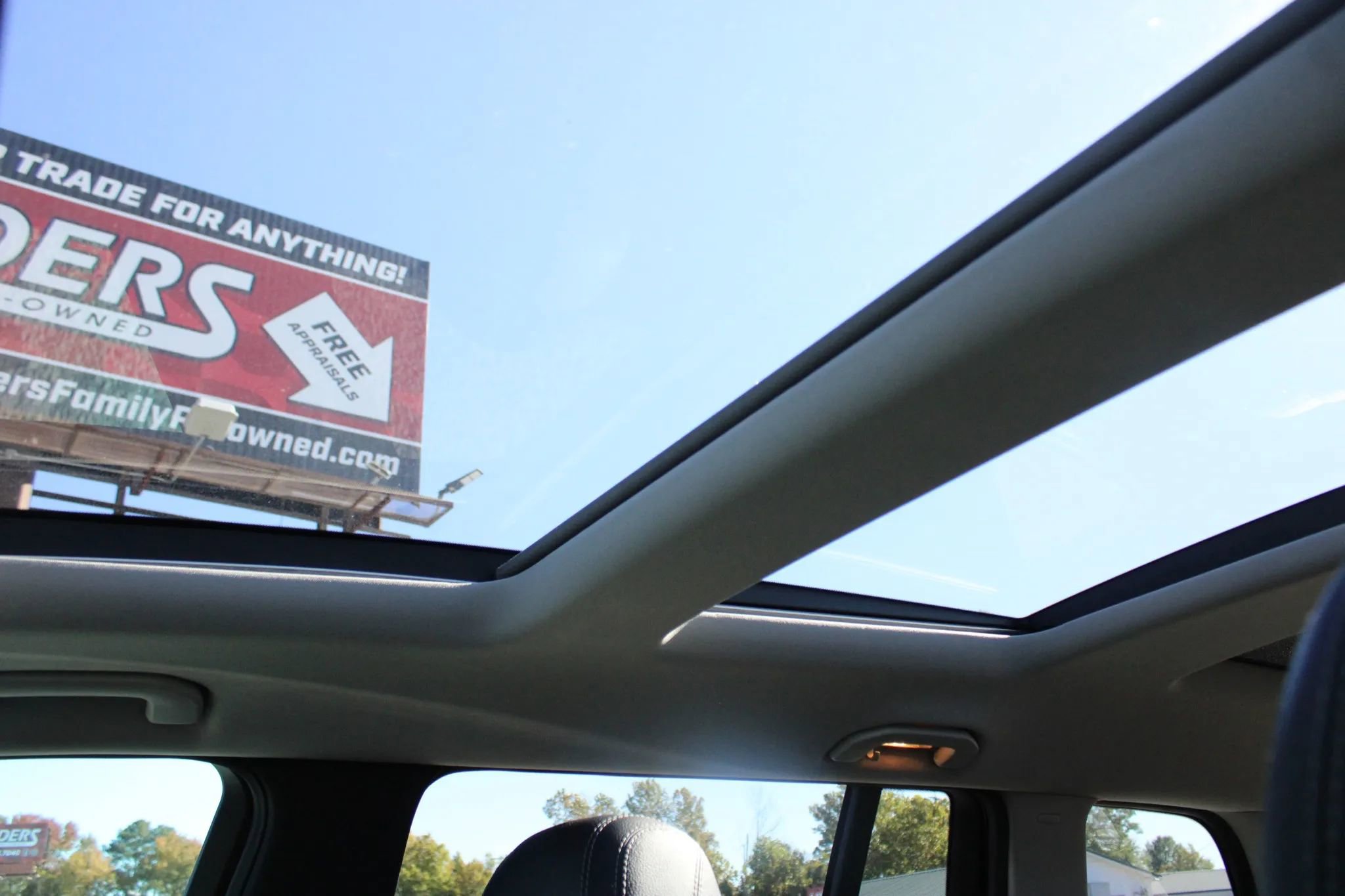 Used 2014 Mercedes-Benz GL 450 4MATIC image 22