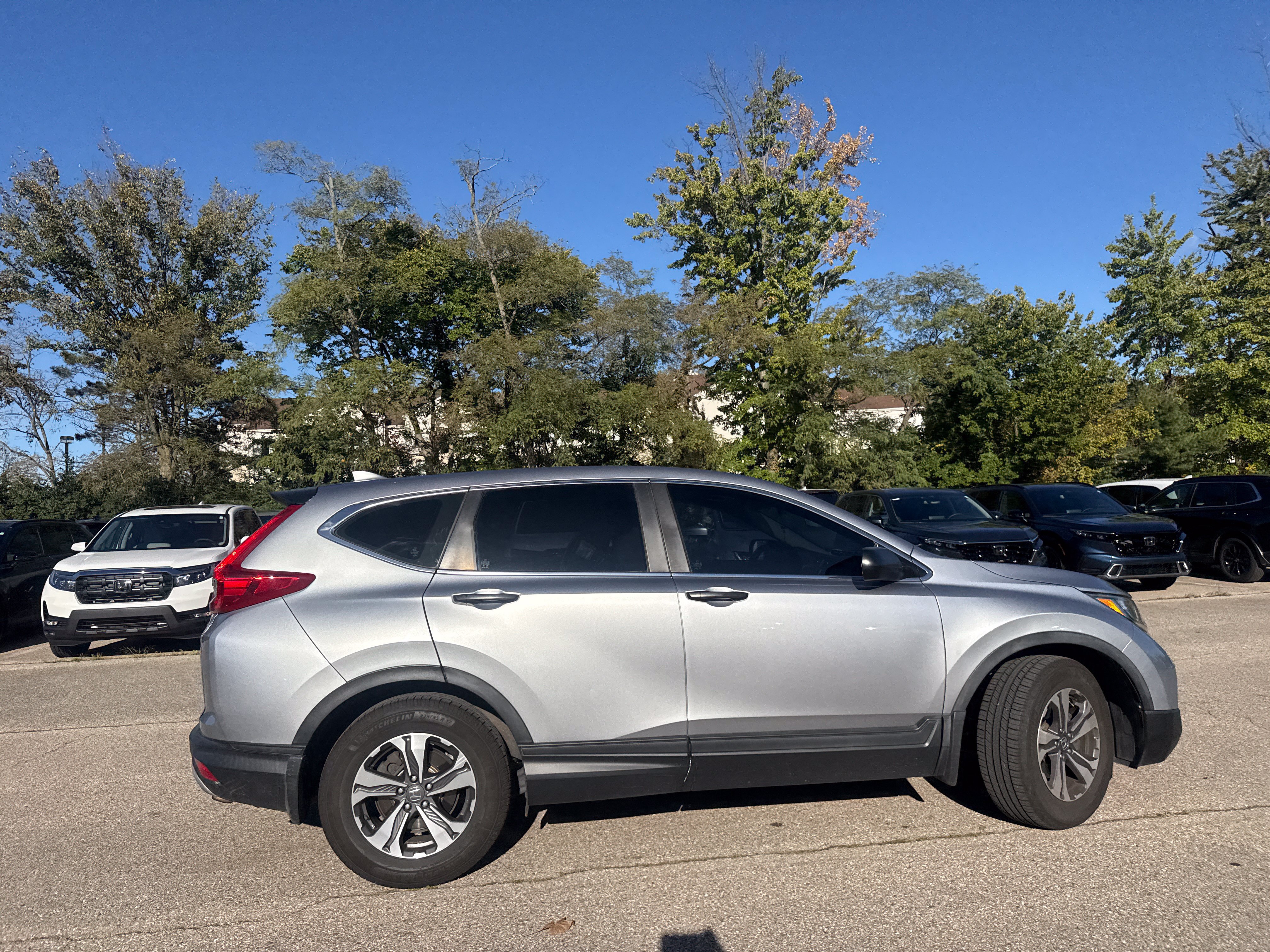 Used 2017 Honda CR-V LX image 23