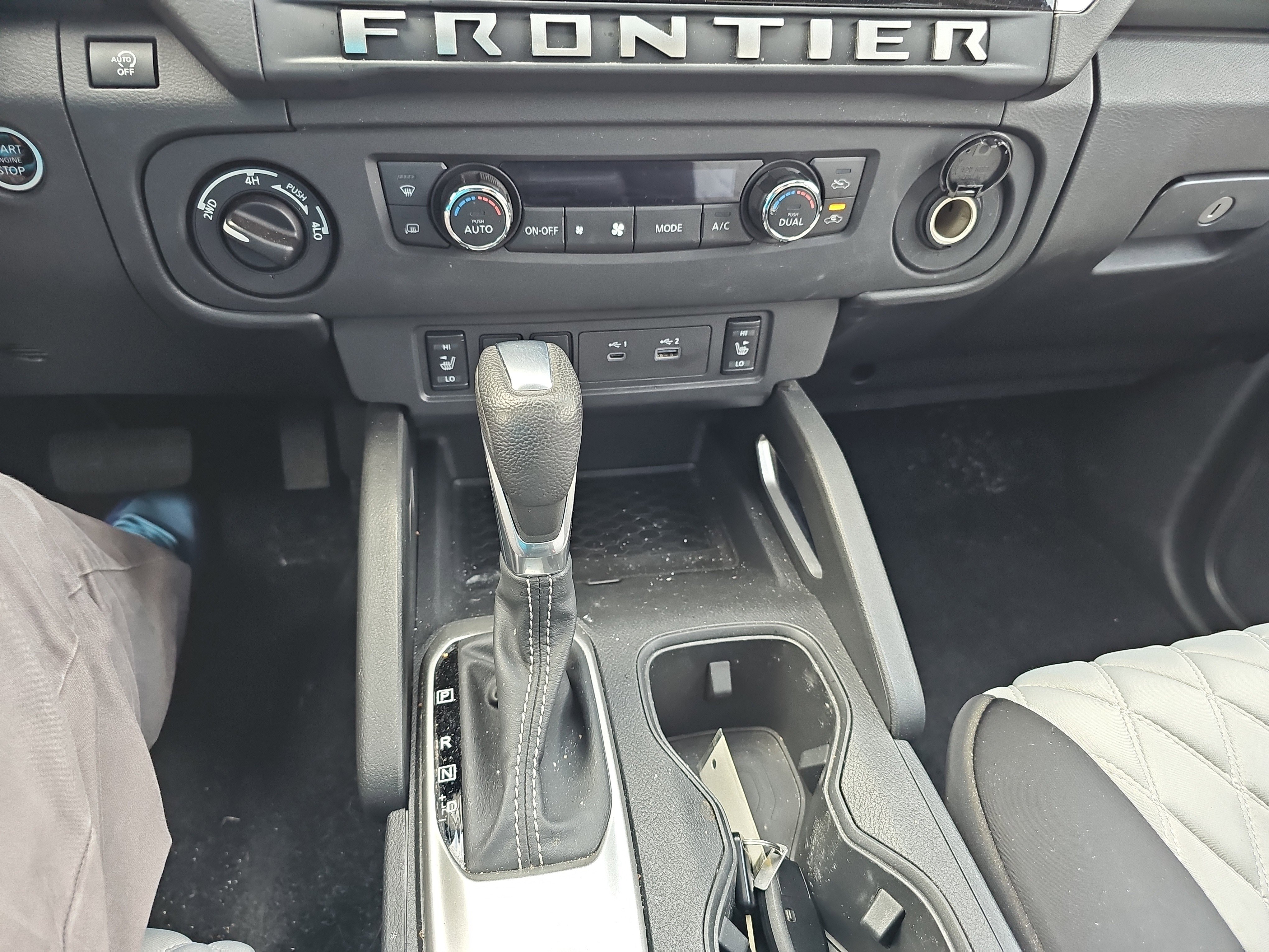 Certified 2025 Nissan Frontier SL image 24