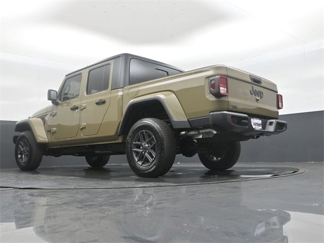 New 2025 Jeep Gladiator Sport image 48