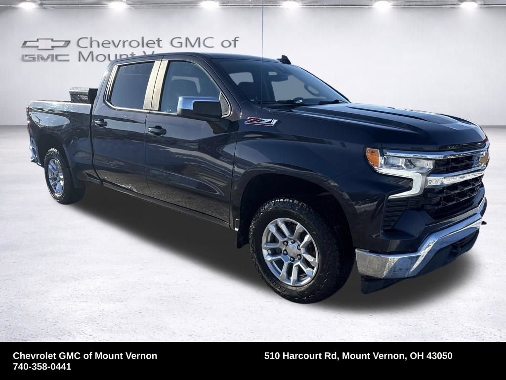 Used 2023 Chevrolet Silverado 1500 LT AWD/4WD image 9