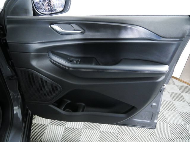 Used 2023 Jeep Grand Cherokee L Laredo w/ Luxury Tech Group I AWD/4WD image 10