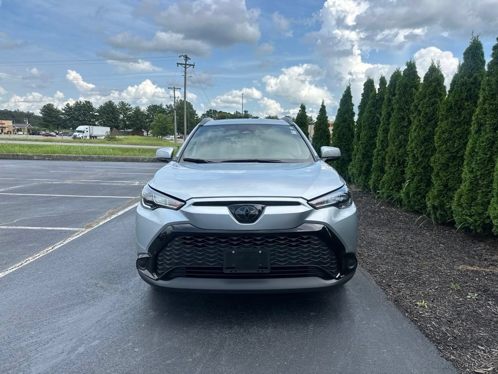 Certified 2023 Toyota Corolla Cross AWD Hybrid w/ Moonroof Package image 3