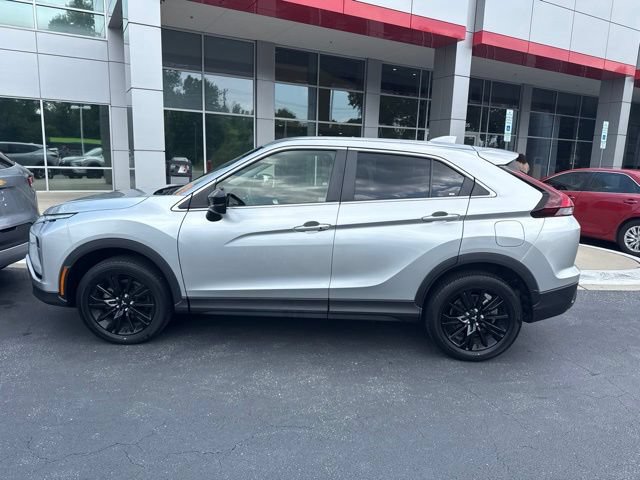 Used 2024 Mitsubishi Eclipse Cross LE AWD/4WD image 4