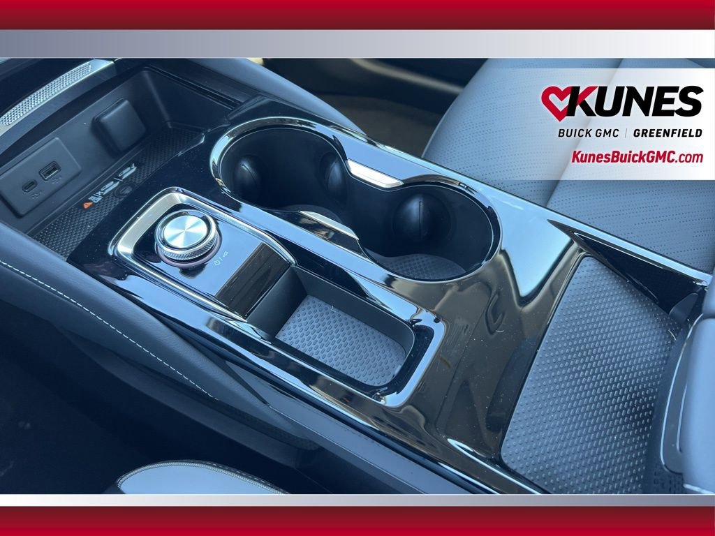 New 2026 Buick Envision Sport Touring image 32