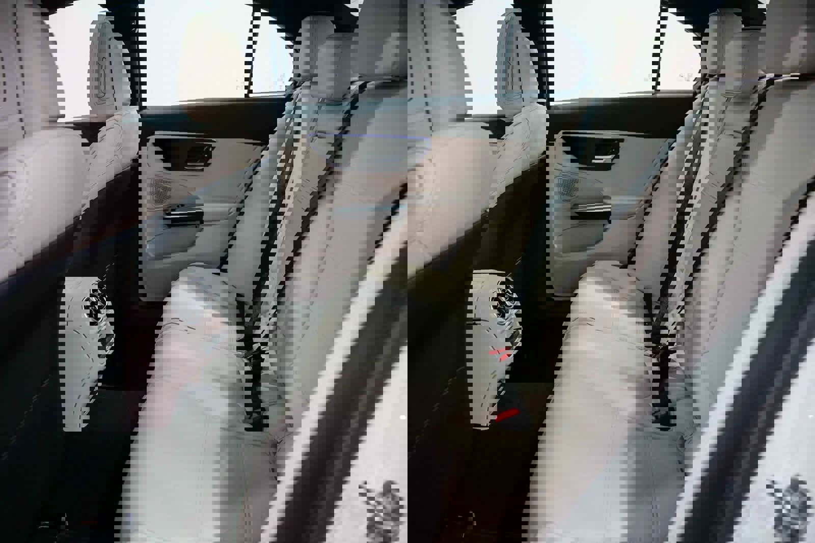 Used 2025 Mercedes-Benz C 300 Sedan image 18