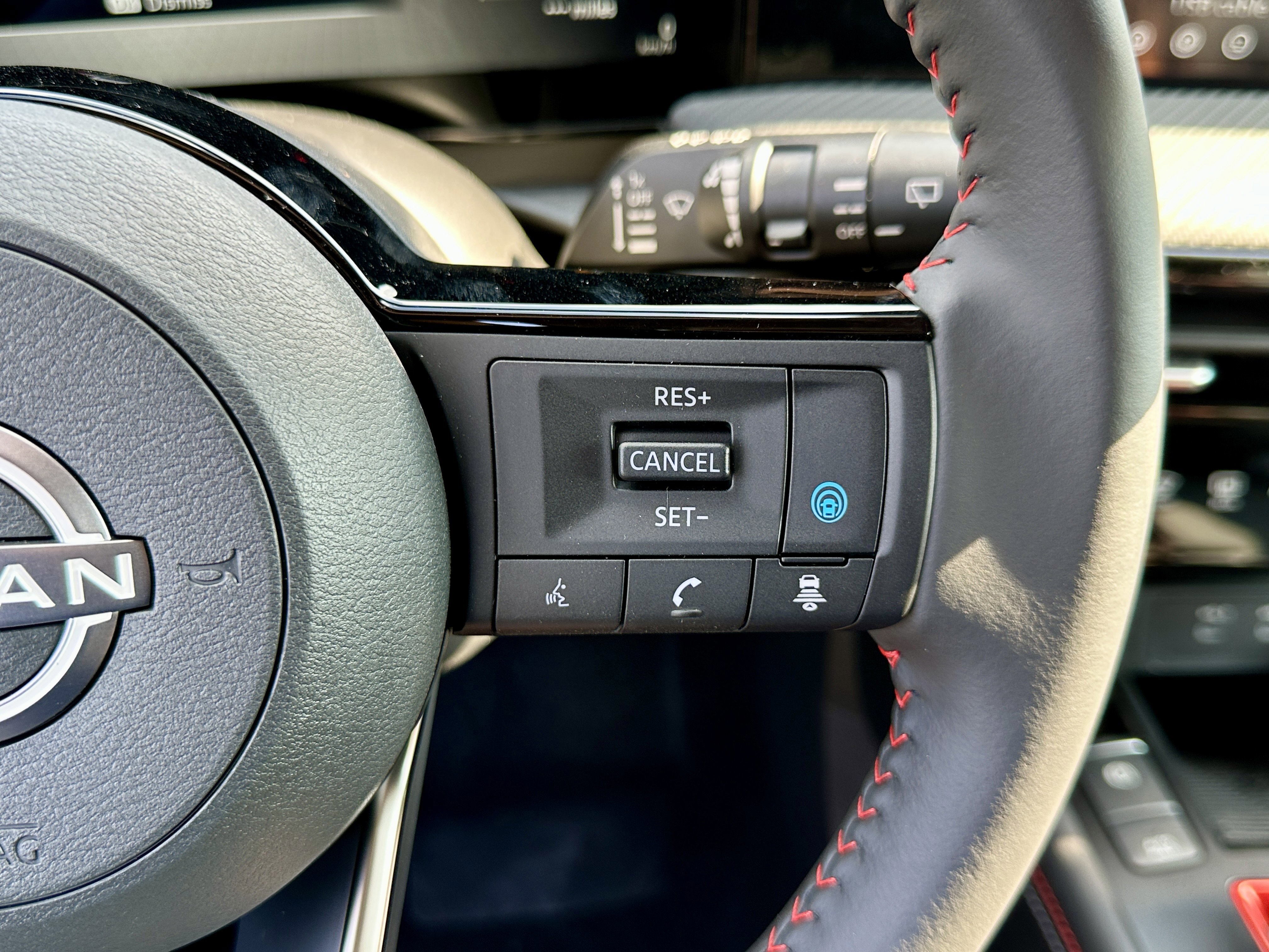 New 2026 Nissan Kicks SR w/ Cold Weather Package image 16