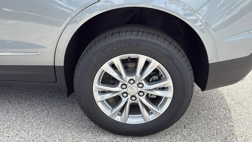 New 2026 Cadillac XT5 Luxury w/ LPO, Floor Liner Package AWD/4WD image 33
