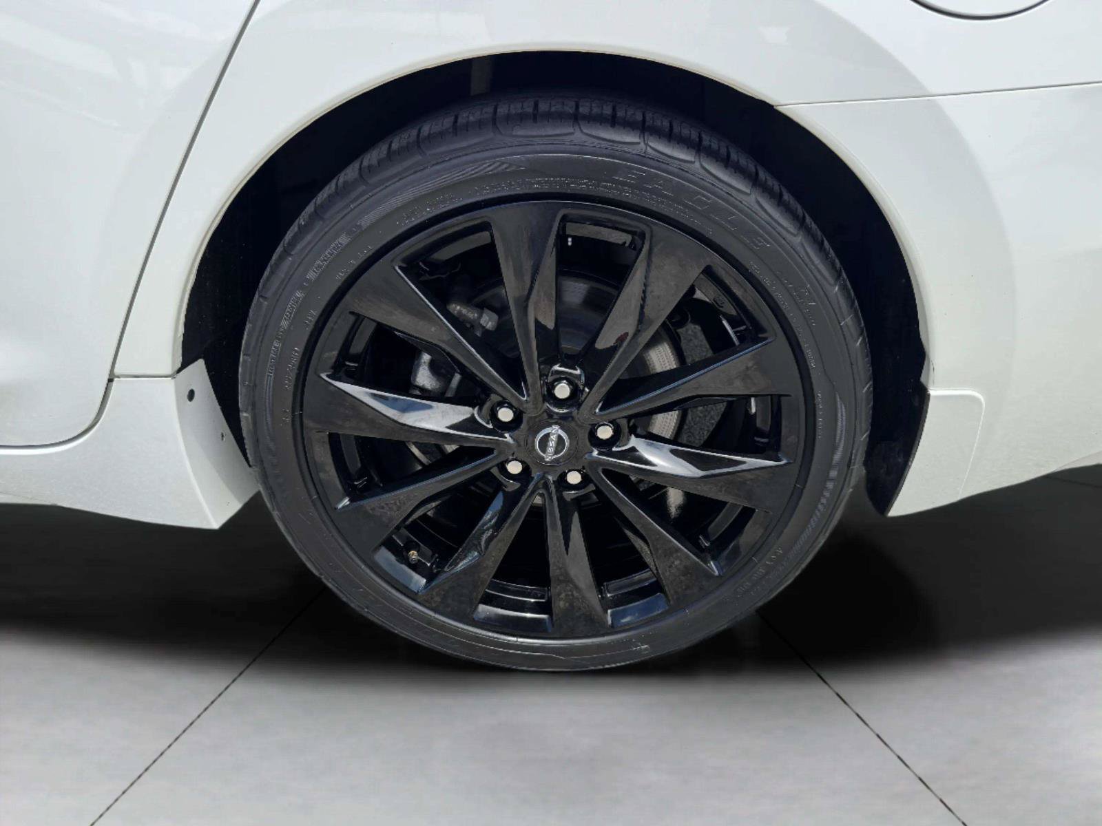 Used 2023 Nissan Maxima SR w/ Sport Mat Group FWD image 60
