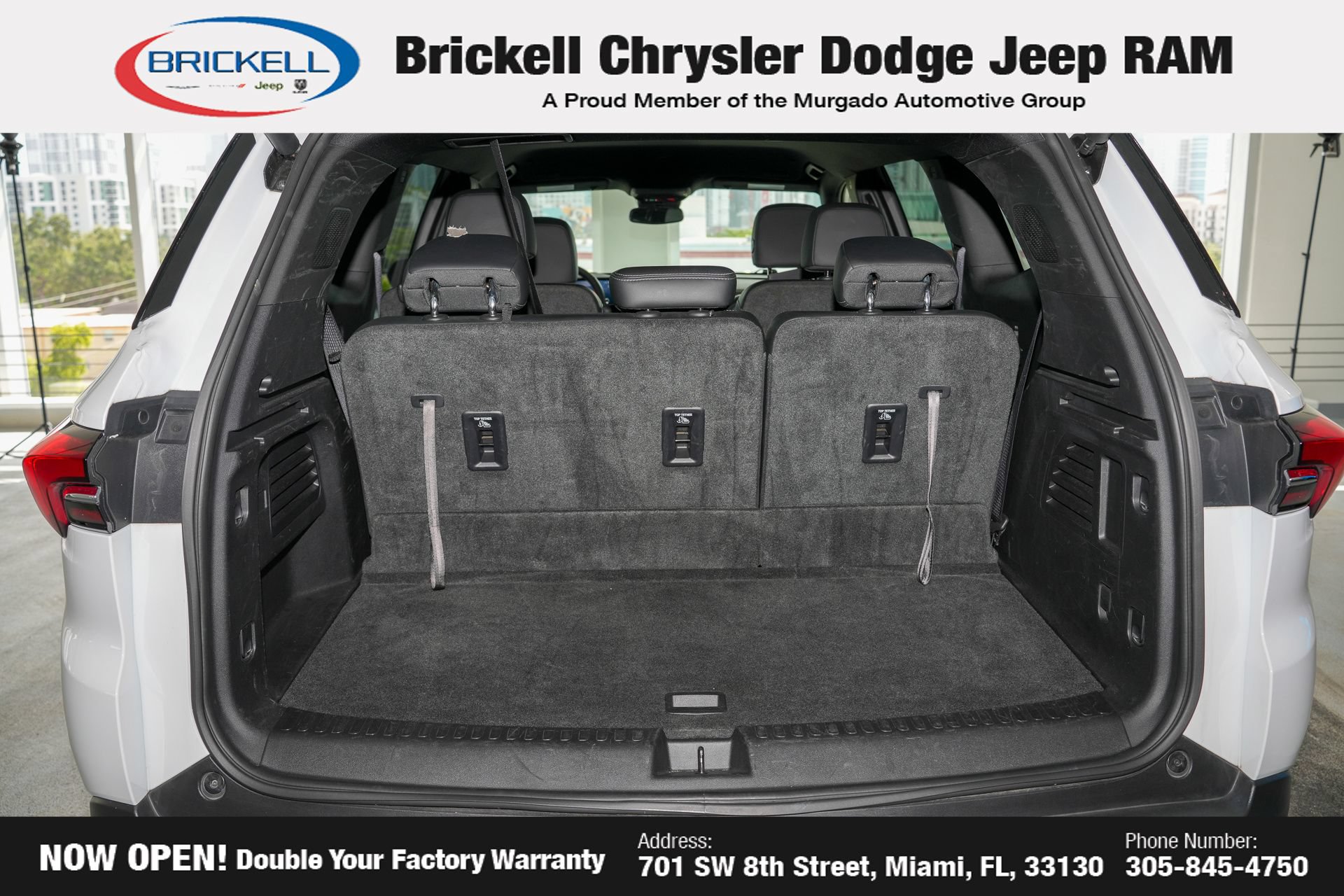 Used 2025 Buick Enclave Preferred FWD image 9