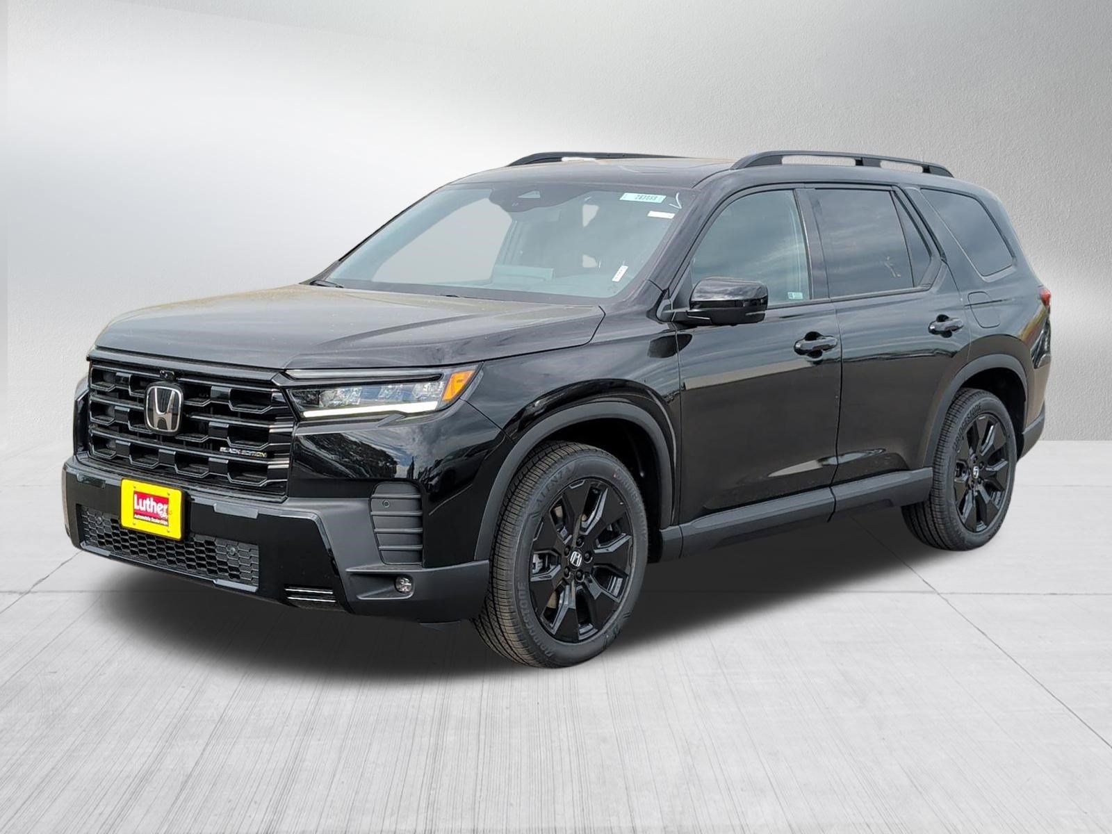 New 2026 Honda Pilot Black Edition image 3