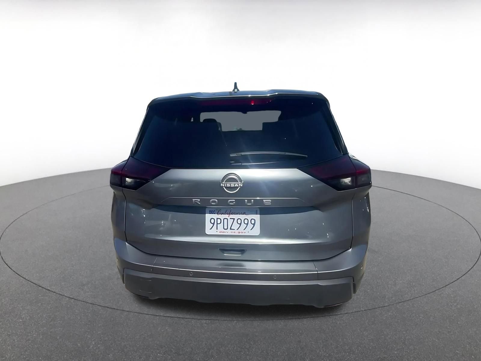 Used 2025 Nissan Rogue SV image 12