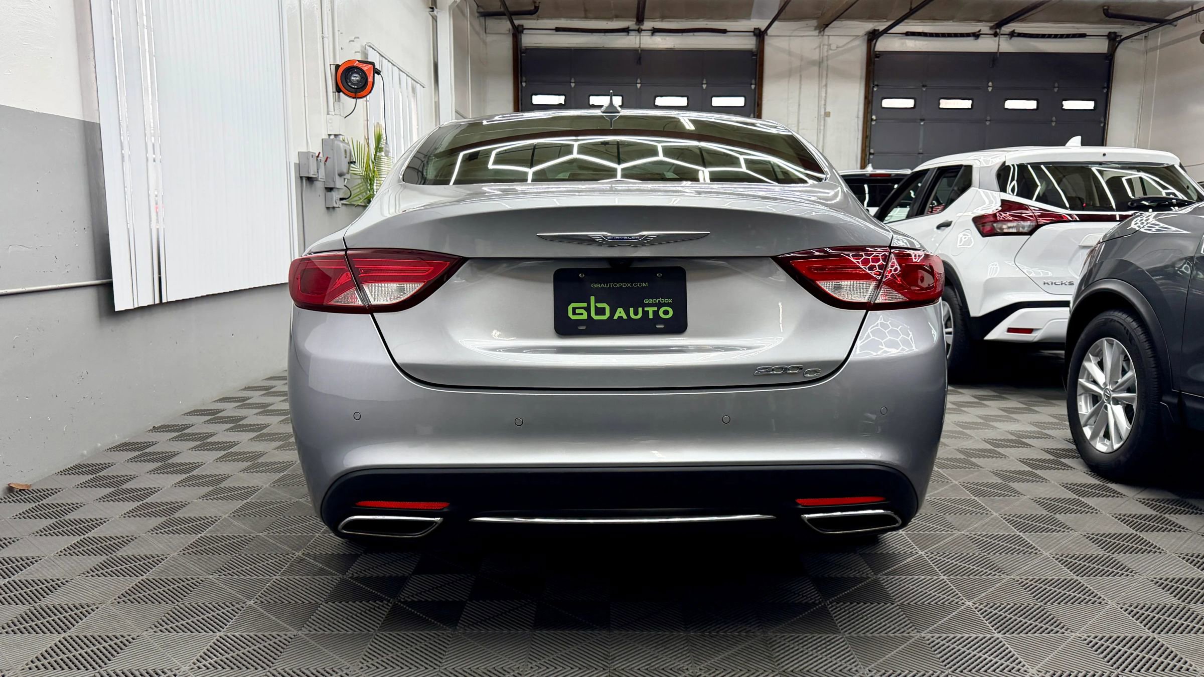 Used 2016 Chrysler 200 C w/ Premium Group image 3