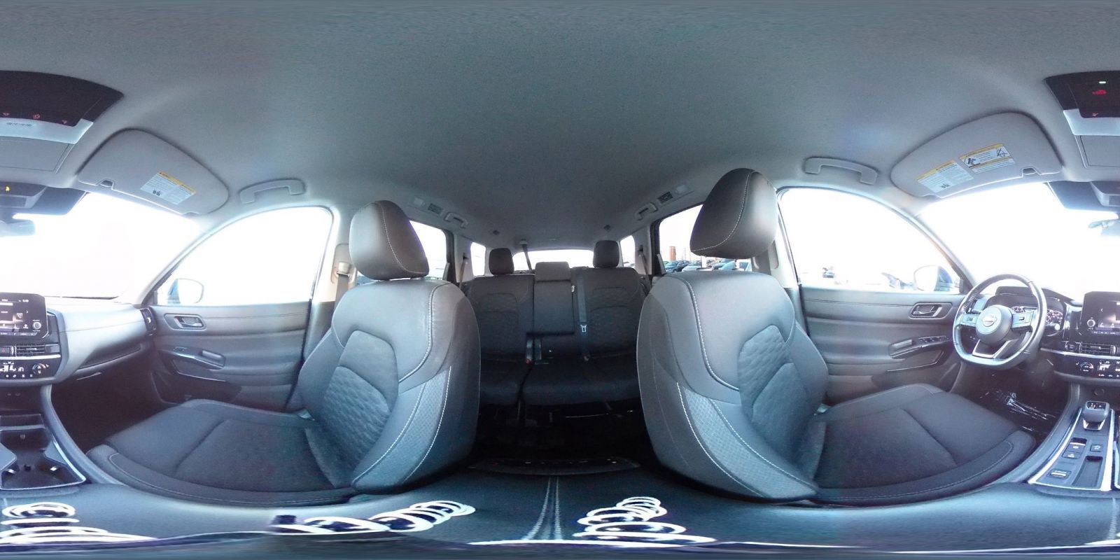 Used 2025 Nissan Pathfinder SV image 43