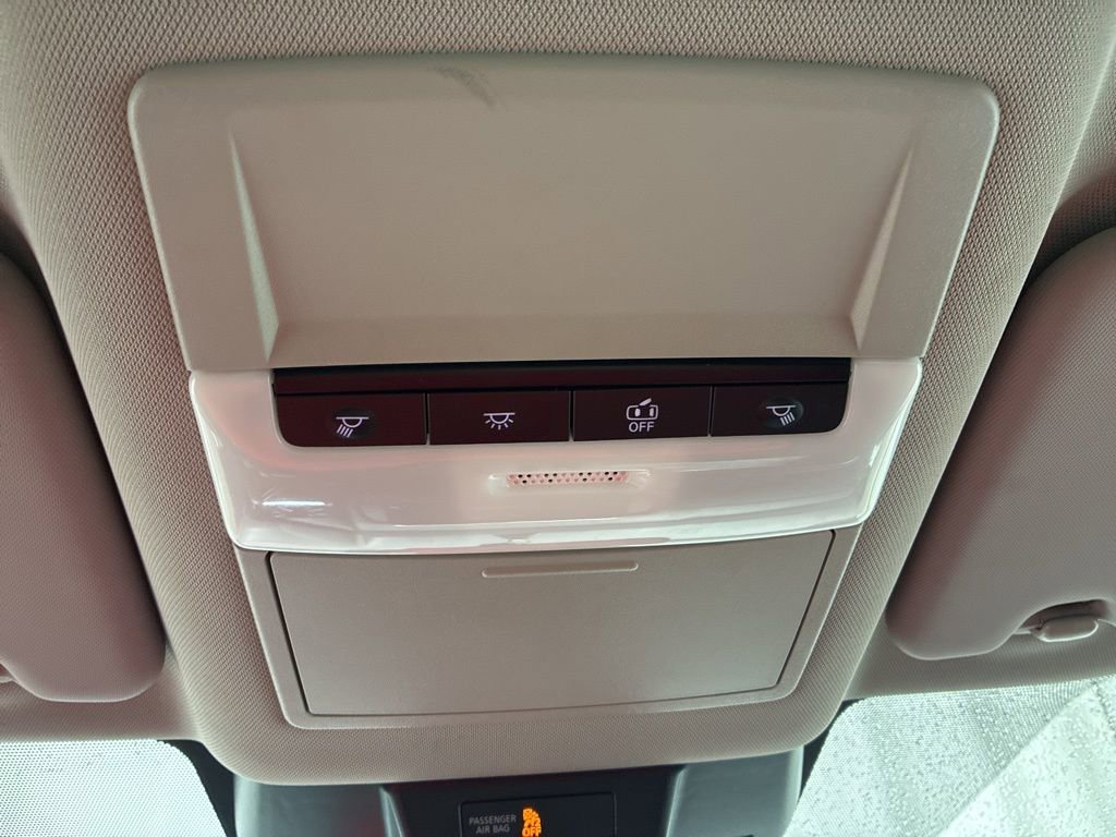 Used 2024 Nissan Rogue S image 20