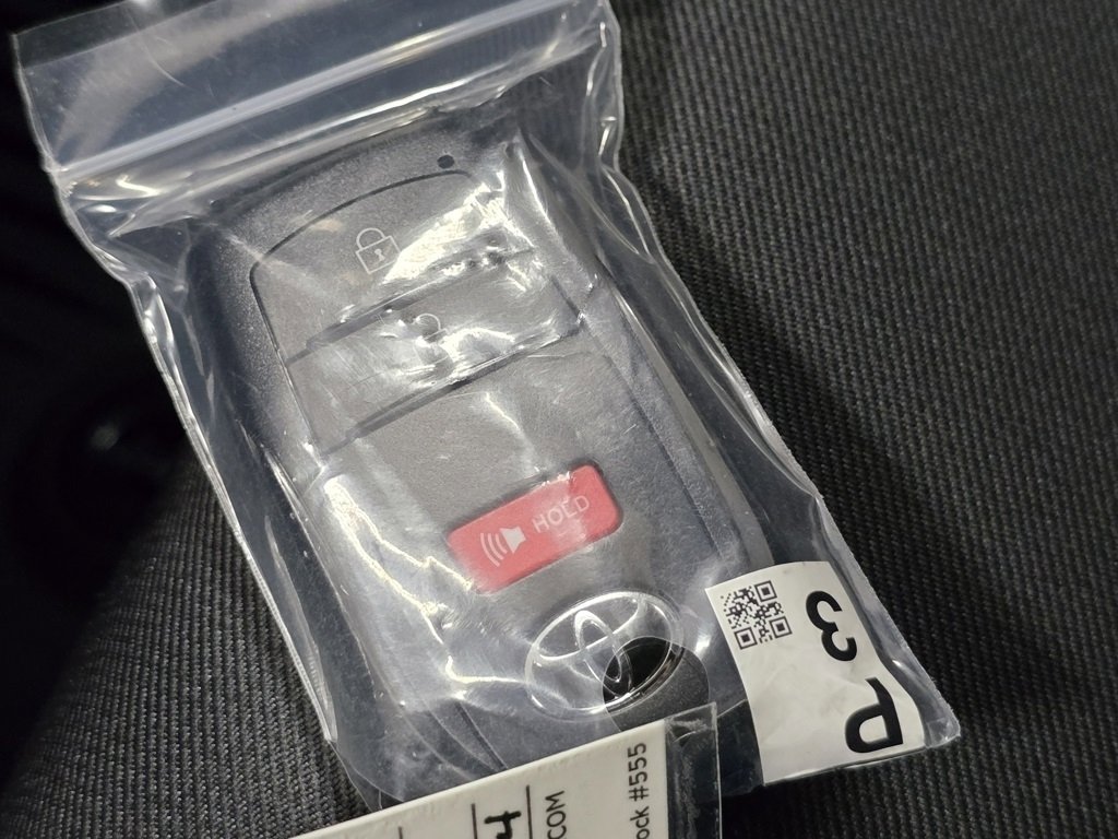 New 2025 Toyota Tacoma 4x4 Double Cab image 32