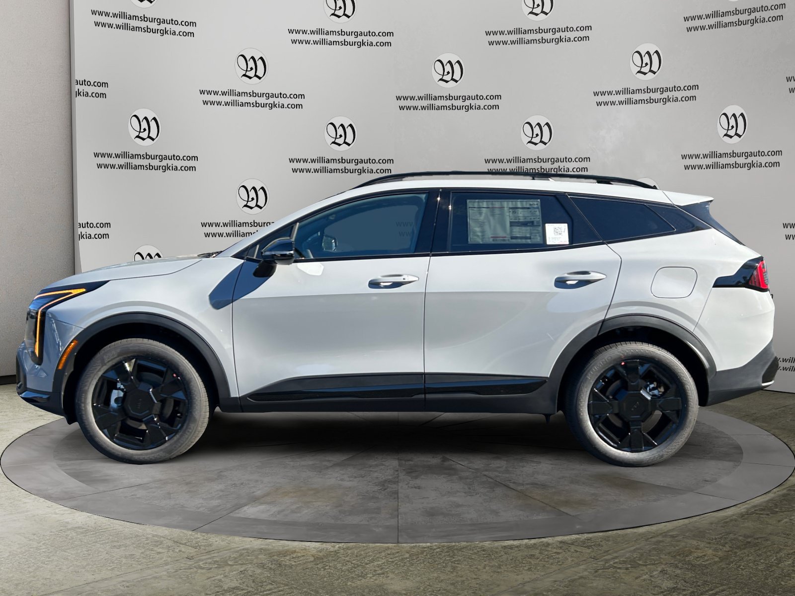 New 2027 Kia Sportage X-Line AWD/4WD image 2