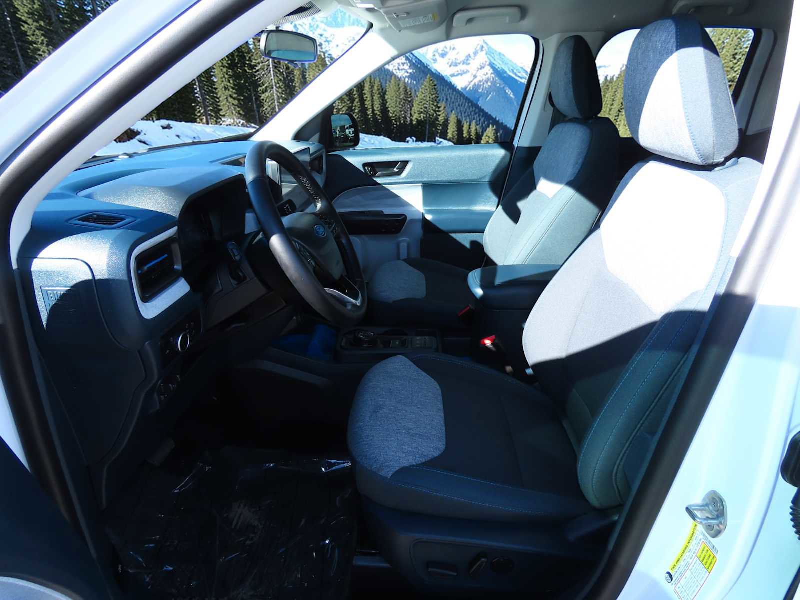 Certified 2025 Ford Maverick XLT w/ XLT Luxury Package image 14