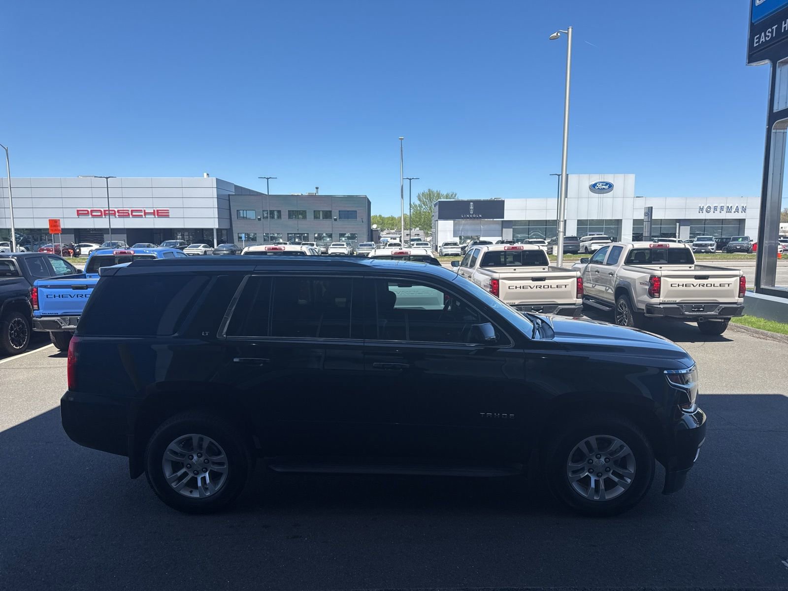 Used 2016 Chevrolet Tahoe LT AWD/4WD image 5