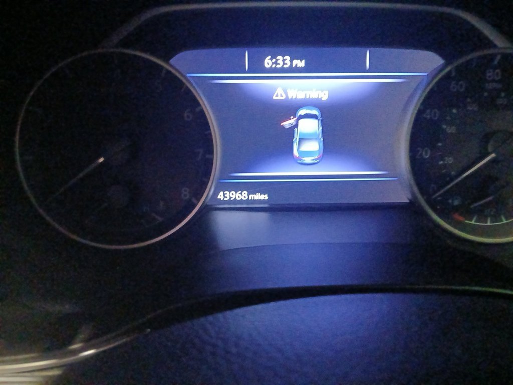 Certified 2023 Nissan Maxima SV w/ Floor Mat Group FWD image 17