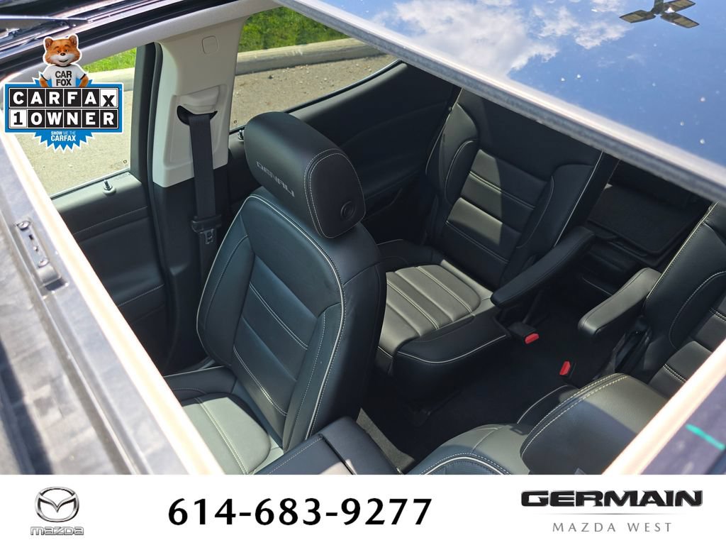 Used 2021 GMC Acadia Denali w/ Denali Technology Package FWD image 23